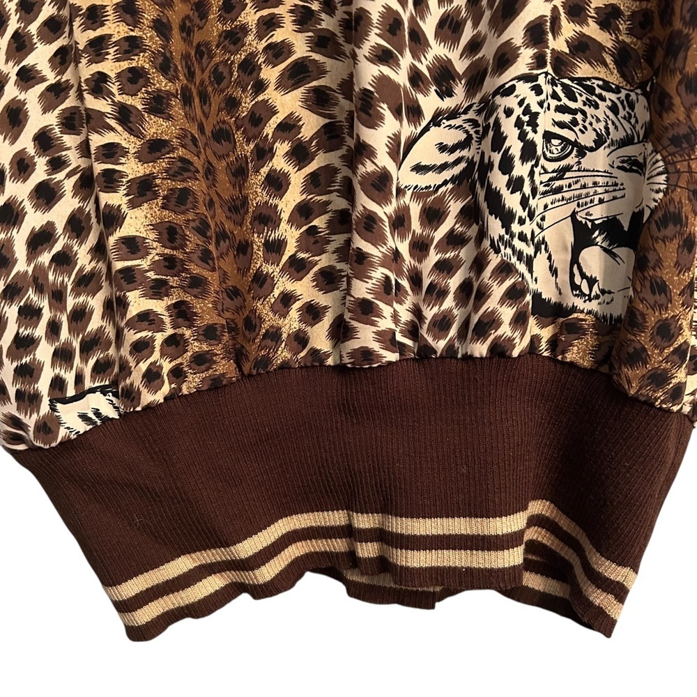 Cheetah/Leopard Print Crewneck Tunic with Ribbed Collar and Cuff - Picture 6 of 9